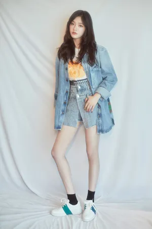 林允清新甜酷写真图片_3