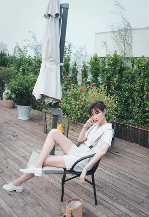 李斯羽甜美休闲写真图片_1