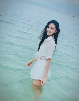 周开开性感旅拍照图片_4