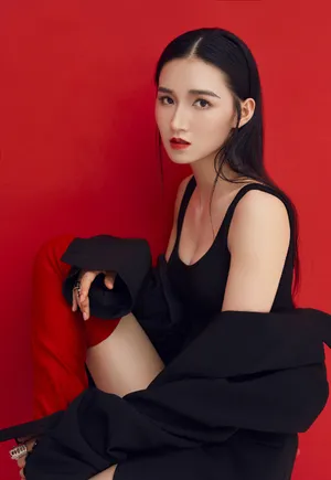 周开开连体泳衣性感写真图片_2