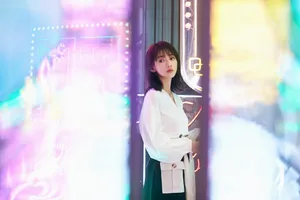 吴谨言甜美时尚写真图片