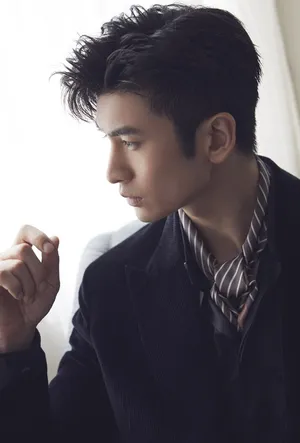 张云龙儒雅魅力西装写真图片_5