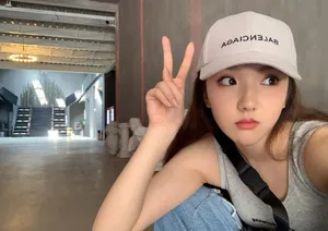 苏晓彤搞怪俏皮自拍照图片_3