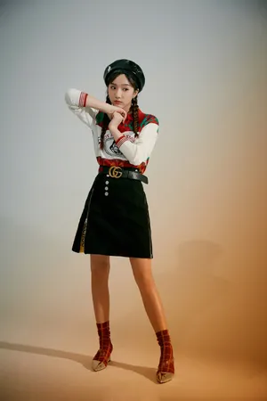 苏晓彤学院风甜美可爱写真图片