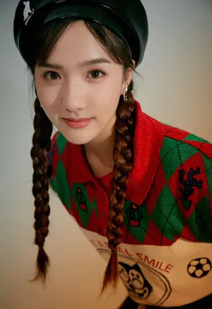 苏晓彤学院风甜美可爱写真图片_1
