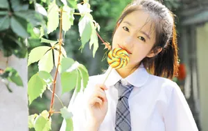 汤梦佳清纯甜美制服写真图片_3