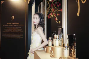 宣璐清丽动人活动照图片