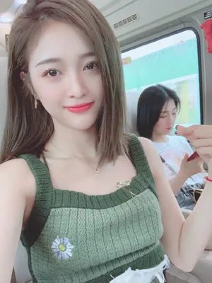 吴宣仪居家私服照图片_4