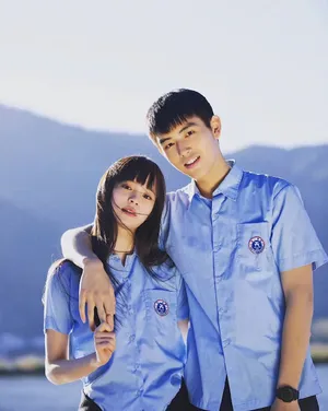 欧阳娜娜陈飞宇开学季校服写真图片_5