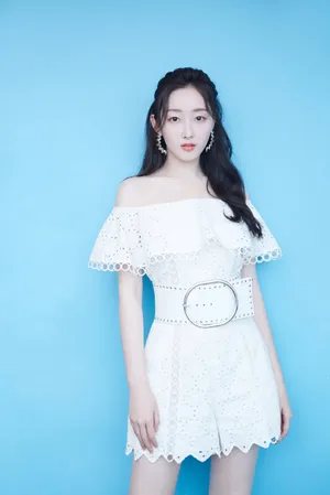 蒋梦婕清新靓丽写真图片