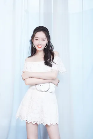 蒋梦婕清新靓丽写真图片