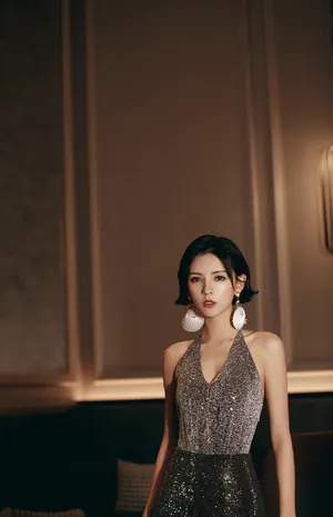 张予曦性感妩媚写真图片_7