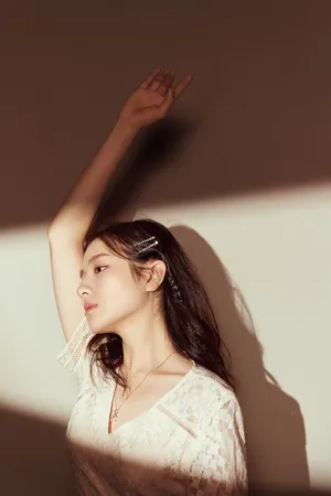 李兰迪20岁生日性感气质写真图片_5