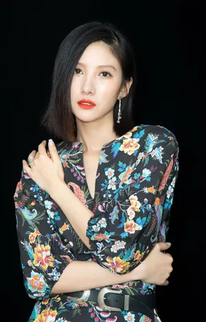 吴优碎花裙气质写真图片_2