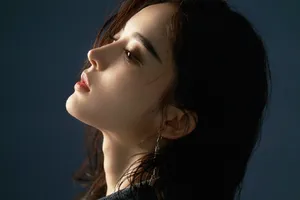 古力娜扎湿发性感写真图片_8
