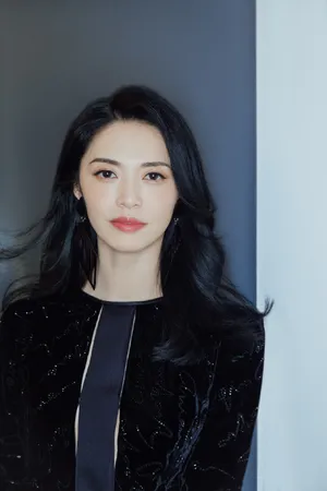 姚晨黑色系优雅性感写真图片