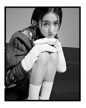 张子枫百变时尚封面大片写真图片_7