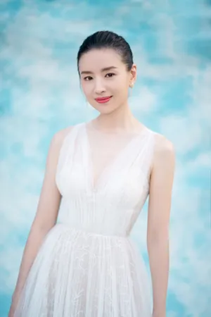 董洁优雅时尚写真图片_6