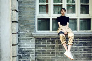 张艺上初秋街拍写真图片_2