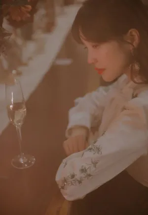 金莎流泪妆楚楚动人性感图片_3
