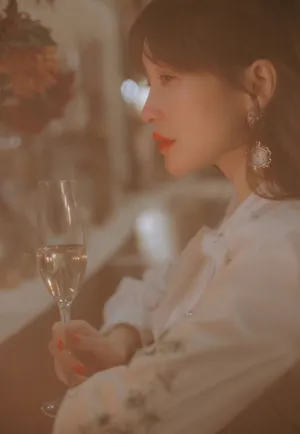 金莎流泪妆楚楚动人性感图片_7