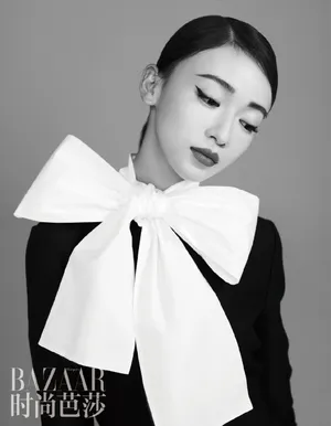 吴谨言红白黑三色调写真图片_3
