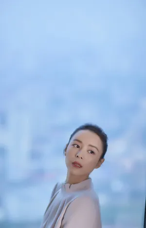 张静初清新淡雅写真图片_1