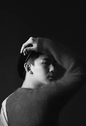 赵顺然时尚摩登帅气写真图片_5