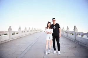 吴谨言林书豪颐和园街拍图片_8