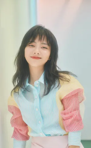 谭松韵清新彩虹少女图片_3