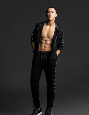 韩庚肌肉型男大片写真图片_2