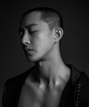 韩庚肌肉型男大片写真图片_5
