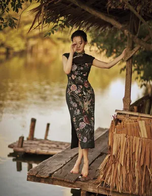 许晴湿发性感女人味写真图片_4