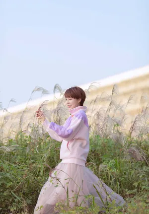 李欣燃户外性感写真_5