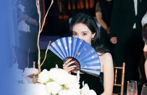 杨幂品牌晚宴性感现场图片_5
