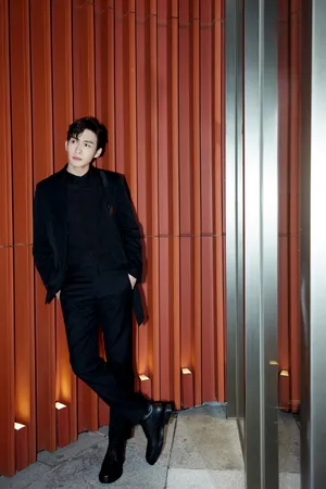 张彬彬STUARTWEITZMAN品牌晚会帅气图片_5