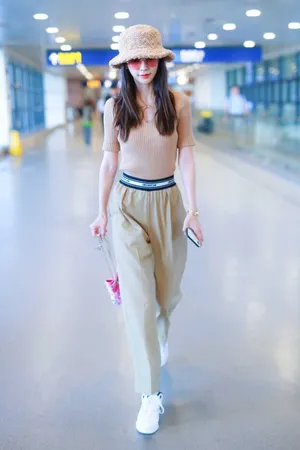 Angelababy机场私服照图片_6