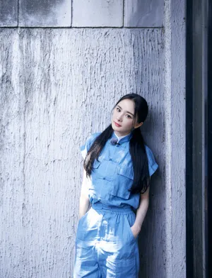 杨幂遇见天坛性感甜美写真图片_2