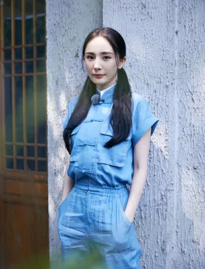 杨幂遇见天坛性感甜美写真图片_8