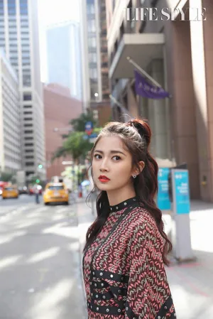 陈钰琪优雅灵动写真图片_5