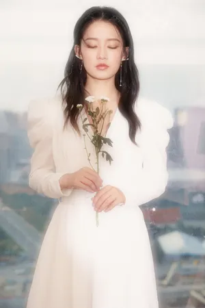 李沁仙气白裙写真图片_6