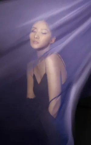 吴优性感妩媚时尚写真大片_3
