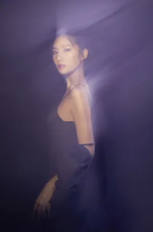 吴优性感妩媚时尚写真大片_5