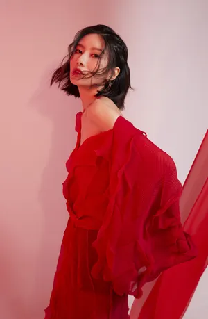 吴优性感妩媚时尚写真大片_7