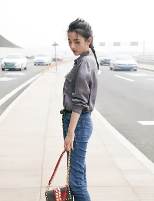 宋祖儿机场私服写真图片_5