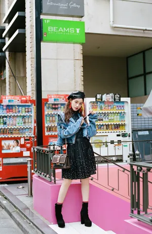 祝绪丹甜美时髦写真图片_3
