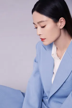 王媛可盐系甜酷写真图片