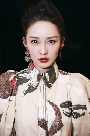 李沁时髦养眼活动写真图片_4