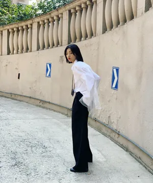 YAMY随性街拍写真图片