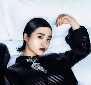 沈月暗黑风杂志写真图片_5